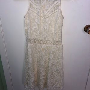 🦋3 FOR 30🦋 WHITE LACE DRESS